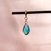 Charger l&#39;image dans la galerie, Charm Stone
