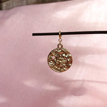 Charger l&#39;image dans la galerie, Charm Médaille Astro
